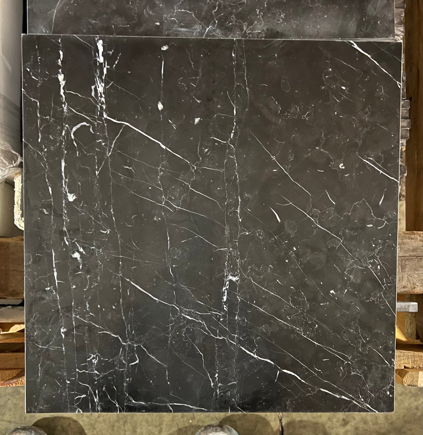 Nero Marquina 18x18 Tile