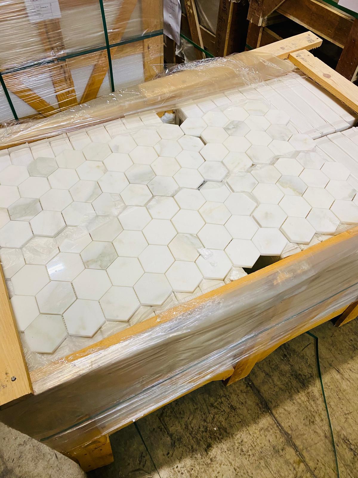 Calacatta Oliva 3'' Hexagon Mosaic